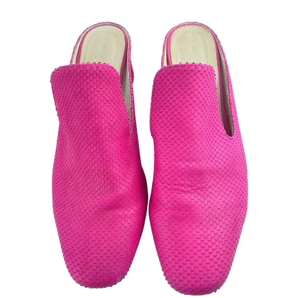 Intentionally Blank Women's Pink Closed Toe Slip On Heeled Mules Clogs Size 8